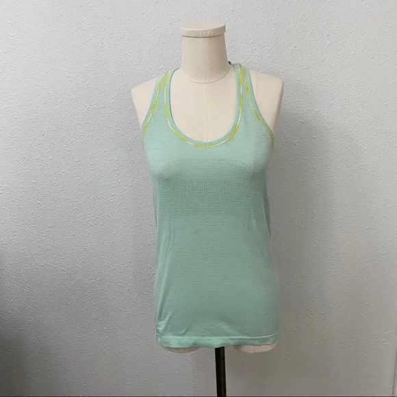 Lululemon Swiftly Tech Racerback Tank - Picture 2 of 7
